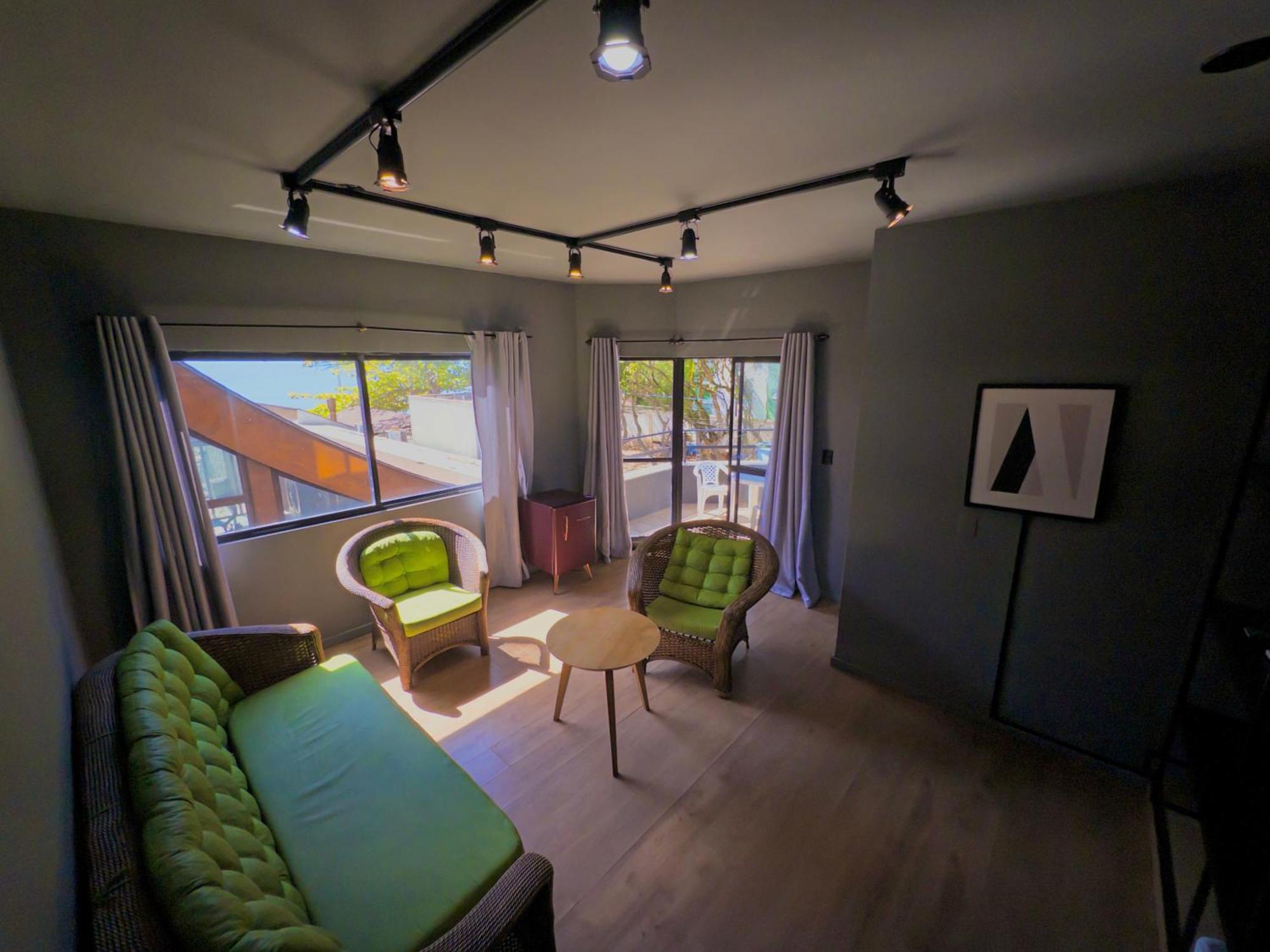 Mighil Hotel — Photos 1